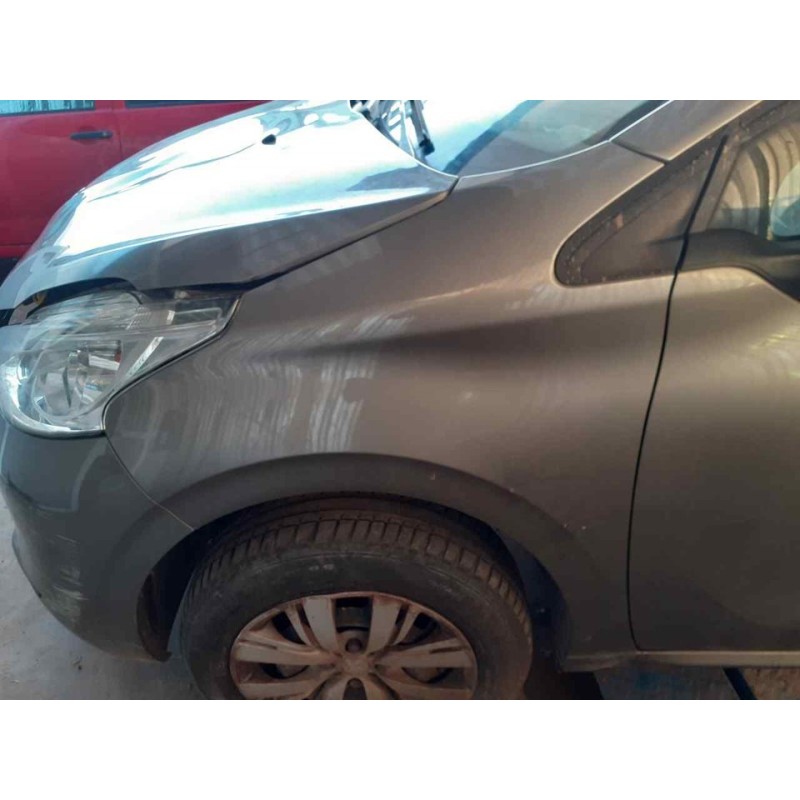 Recambio de aleta delantera izquierda para peugeot 208 active referencia OEM IAM 2