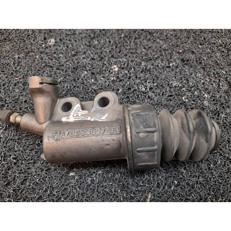 Recambio de bombin embrague para mazda 5 berl. (cr) 2.0 crtd sportive (105kw) referencia OEM IAM 68037LR1 2