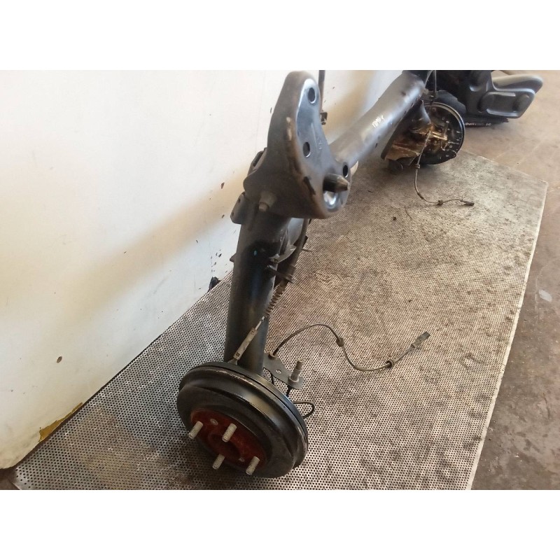 Recambio de puente trasero para ford fiesta (ccn) black edition referencia OEM IAM - Negro 3