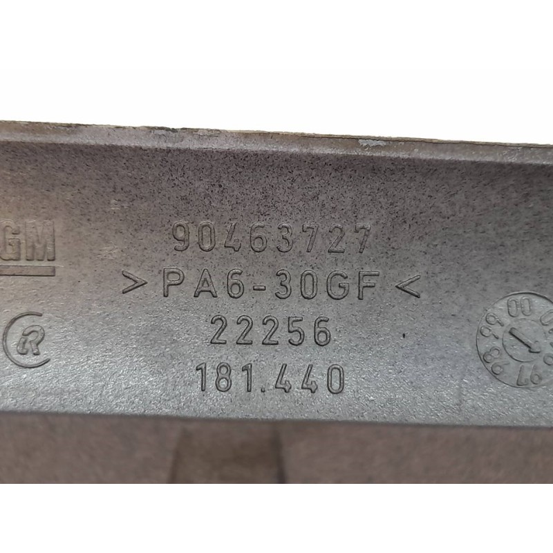 Recambio de molduras traseras para opel vectra b berlina básico (1999) referencia OEM IAM 90463727 3