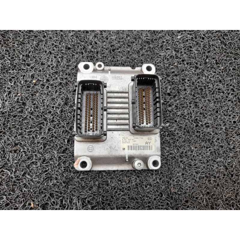 Recambio de centralita motor uce para opel corsa d enjoy referencia OEM IAM 0261208941 55557934 