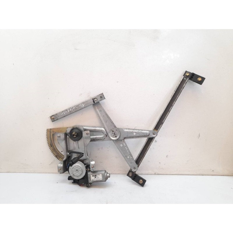 Recambio de elevalunas trasero izquierdo para kia sorento 2.5 crdi ex referencia OEM IAM 834503E00  