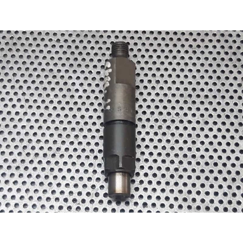 Recambio de inyector para renault master combi desde ´98 2.5 diesel referencia OEM IAM KBE58S8 866 