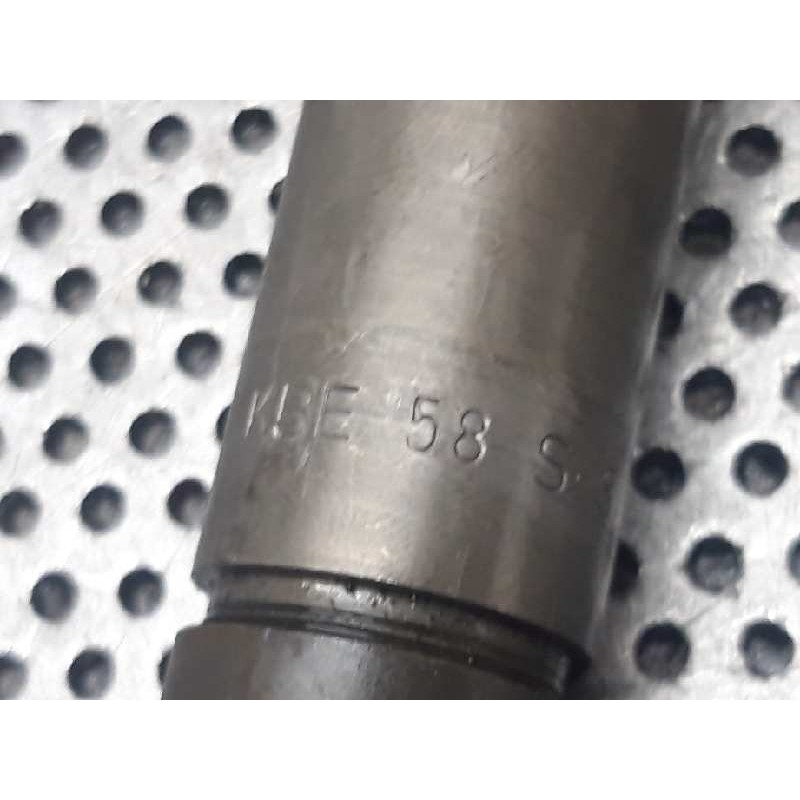 Recambio de inyector para renault master combi desde '98 2.5 diesel referencia OEM IAM KBE58S8 866 4