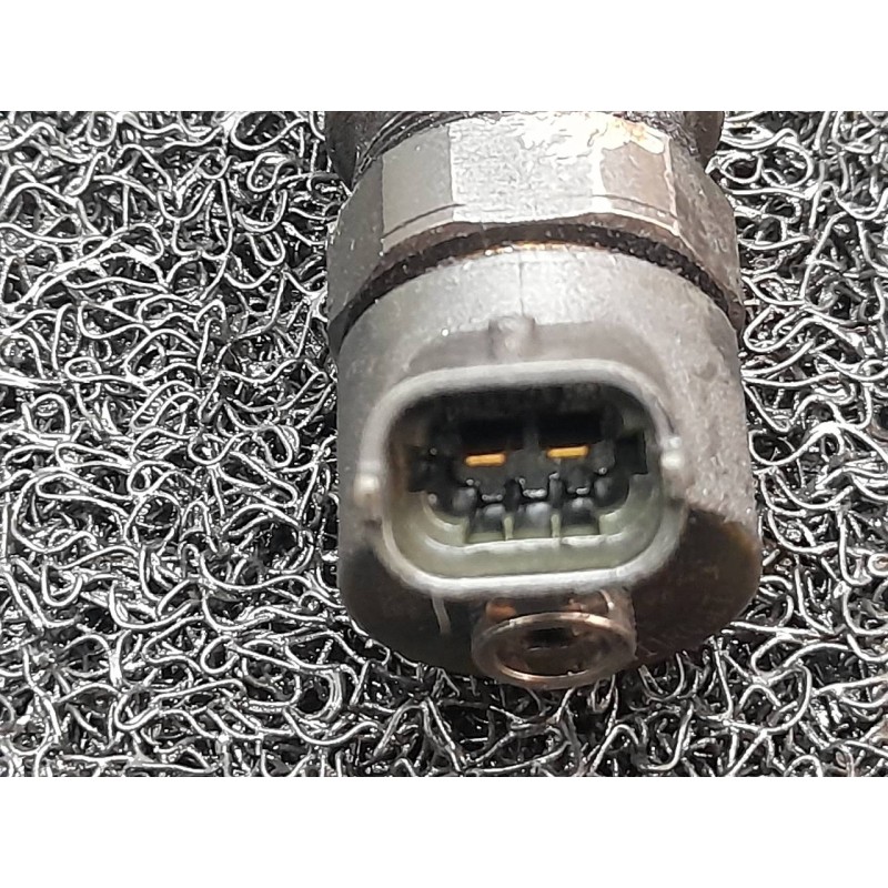 Recambio de inyector para opel astra gtc enjoy referencia OEM IAM 0445110165 - Negro 3
