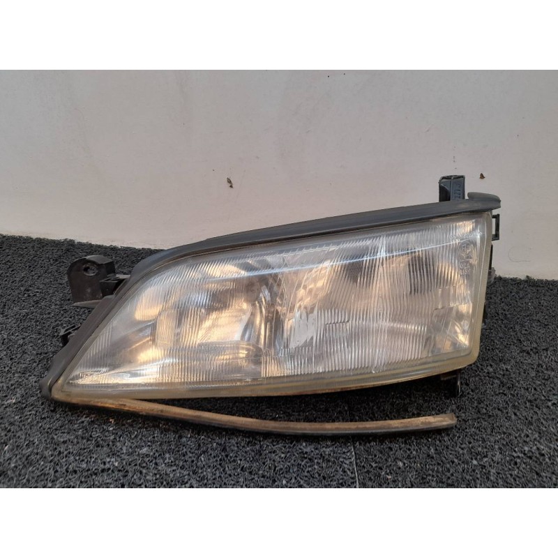 Recambio de faro izquierdo para opel vectra b berlina básico referencia OEM IAM   