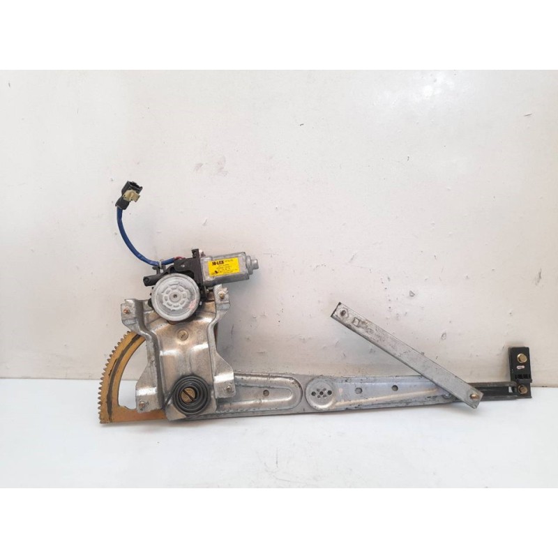Recambio de elevalunas delantero derecho para kia sorento 2.5 crdi ex referencia OEM IAM 824603E000  