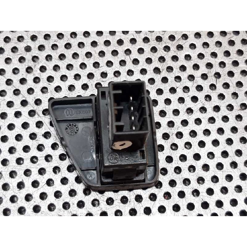 Recambio de mando elevalunas delantero derecho para fiat nuova 500 (150) lounge referencia OEM IAM - Rojo 2