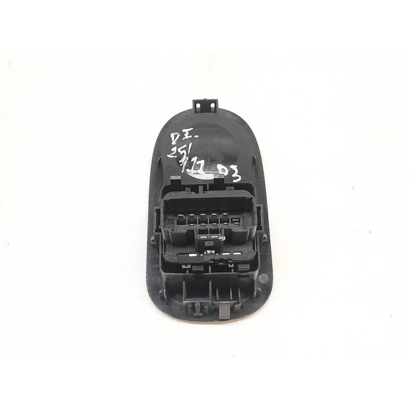 Recambio de mando elevalunas delantero izquierdo para renault kangoo expression referencia OEM IAM 4768062195 - Blanco 4