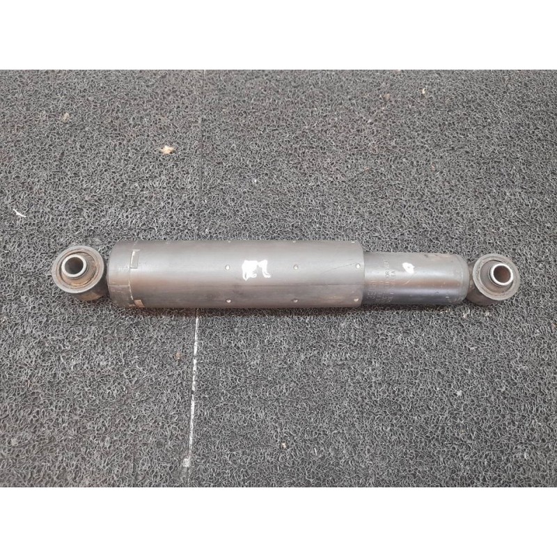 Recambio de amortiguador trasero derecho para kia sorento 2.5 crdi ex referencia OEM IAM   