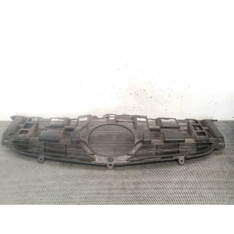 Recambio de rejilla delantera para toyota prius (nhw30) advance referencia OEM IAM   