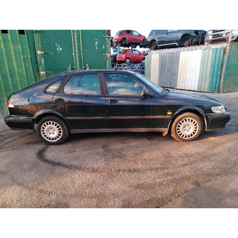 saab 9-3 berlina del año 2000