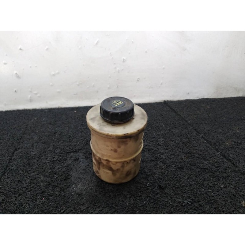 Recambio de deposito servo para renault master kipper l3h1 3,5t referencia OEM IAM 7700795347 - Blanco 2