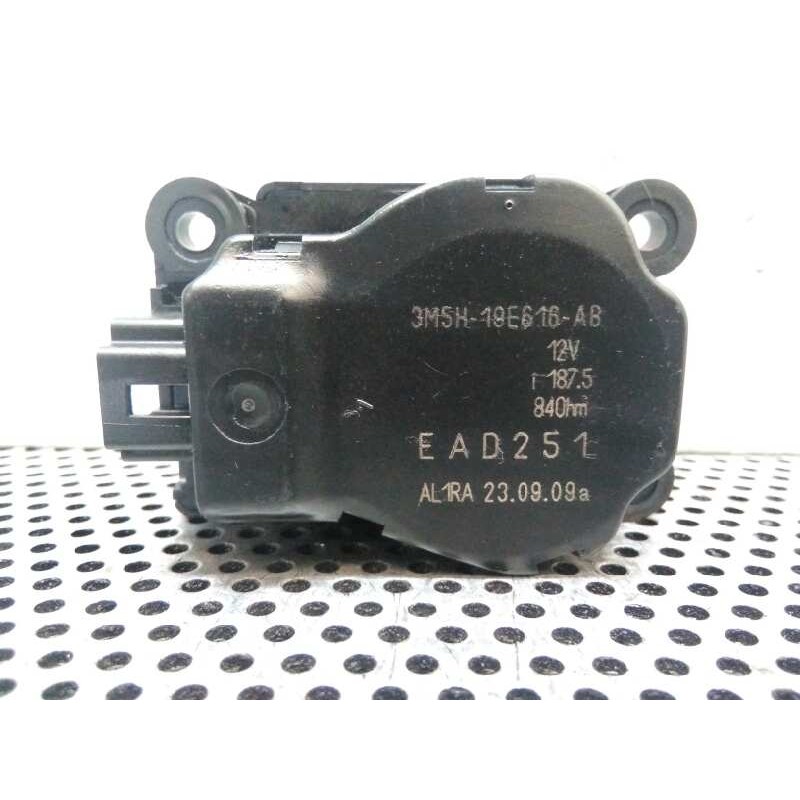 Recambio de motor apertura trampillas climatizador para ford focus lim. (cb4) titanium referencia OEM IAM 3M5H19E616AB - Blanco 2
