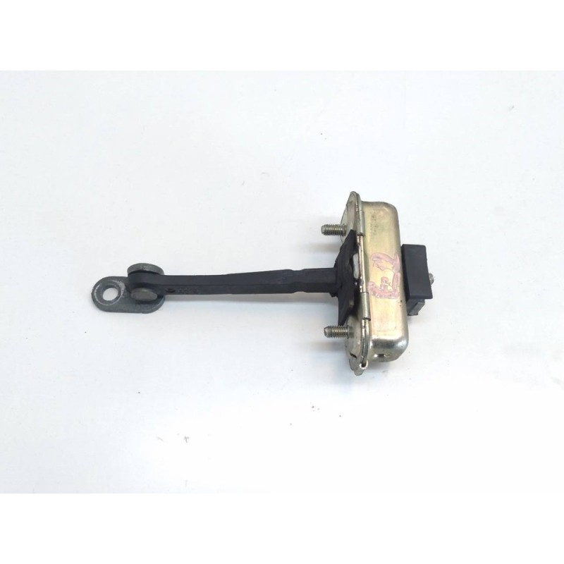 Recambio de retenedor puerta delantera derecha para ssangyong rodius xdi limited awd referencia OEM IAM   