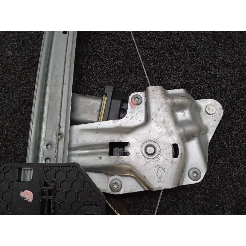 Recambio de elevalunas delantero derecho para dacia sandero stepway comfort referencia OEM IAM 807209299R - Blanco 6