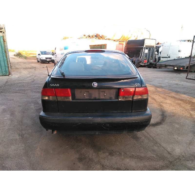 saab 9-3 berlina del año 2000