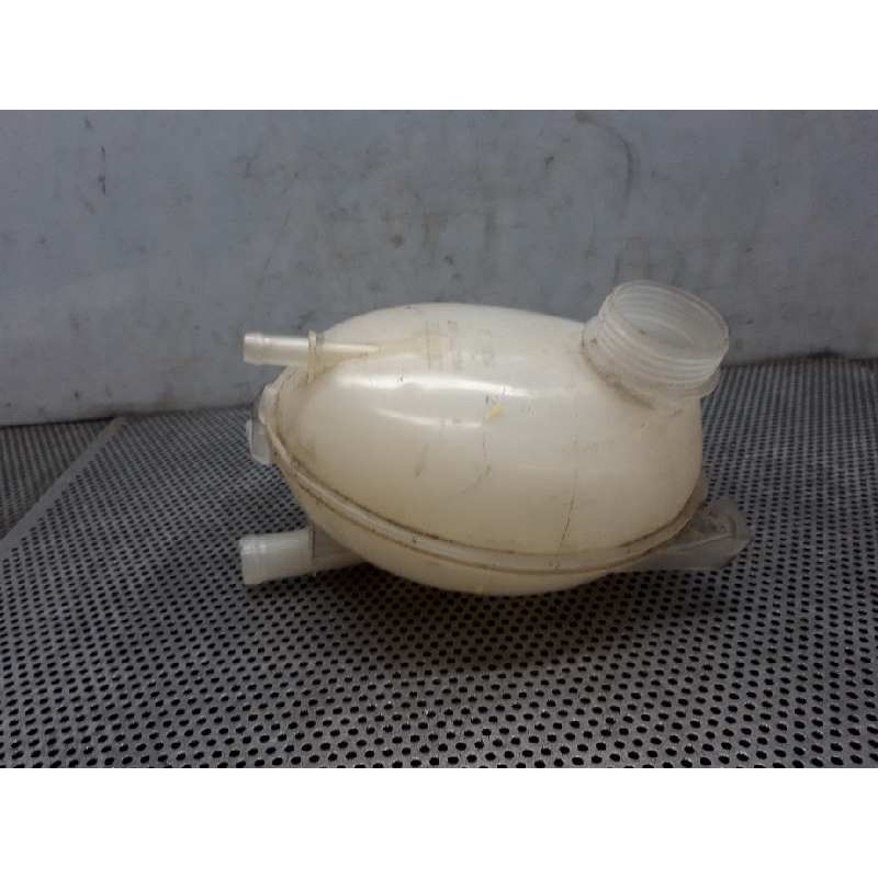 Recambio de deposito expansion para dacia sandero stepway referencia OEM IAM 217107259R 5