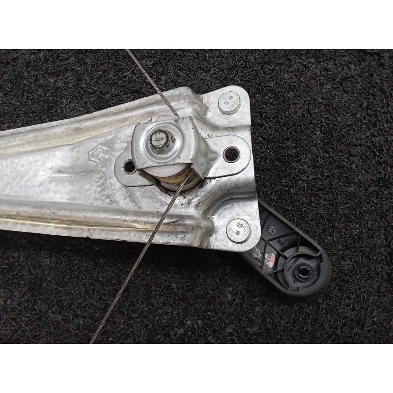 Recambio de elevalunas trasero derecho para dacia sandero stepway comfort referencia OEM IAM 827202131R - Blanco 3