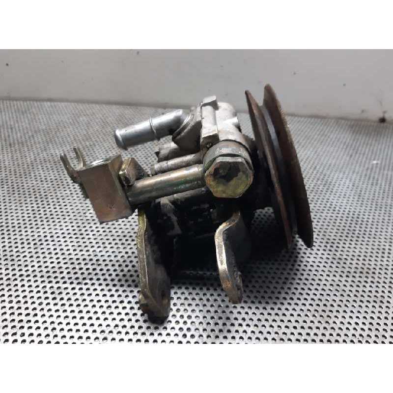 Recambio de bomba direccion para nissan terrano/terrano.ii (r20) 2.7 turbodiesel referencia OEM IAM 4