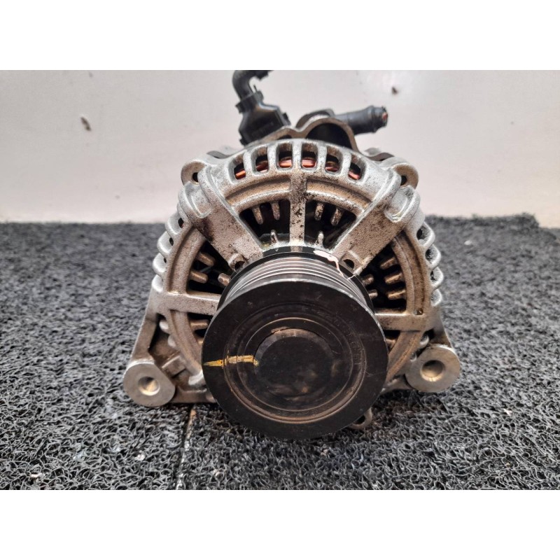 Recambio de alternador para kia carens 2.0 crdi lx monovolumen referencia OEM IAM 3730027012 021319112 DENSO 4
