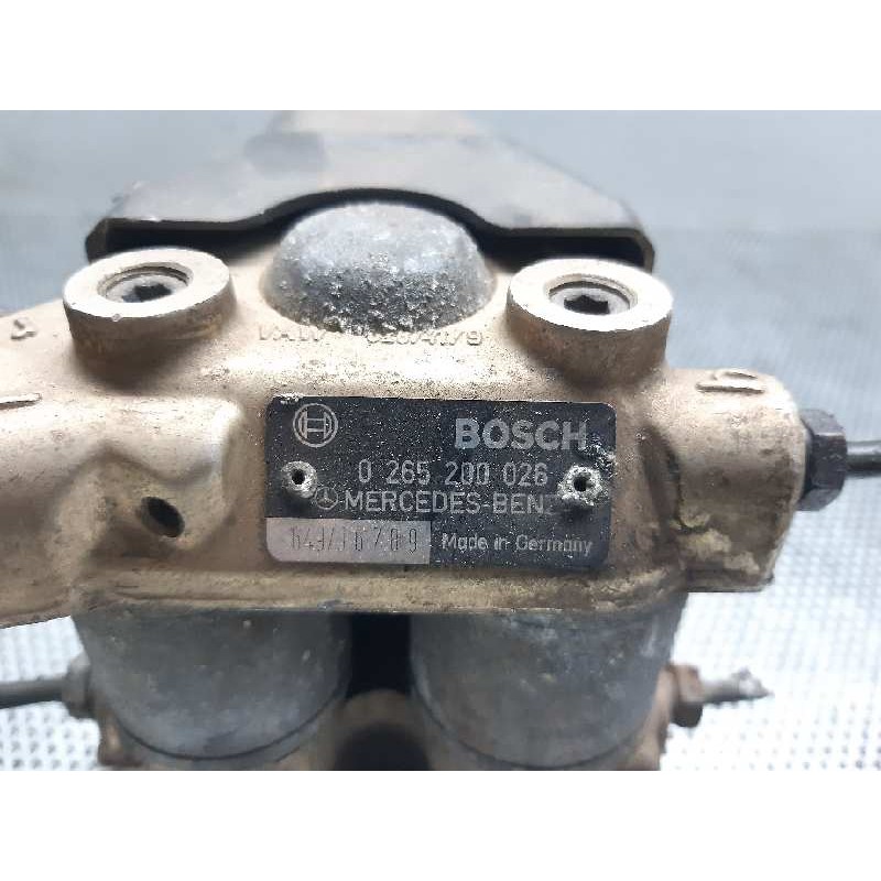 Recambio de abs para mercedes-benz clase e (w124) berlina 3.0 referencia OEM IAM 0265200026 32568 BOSCH 2