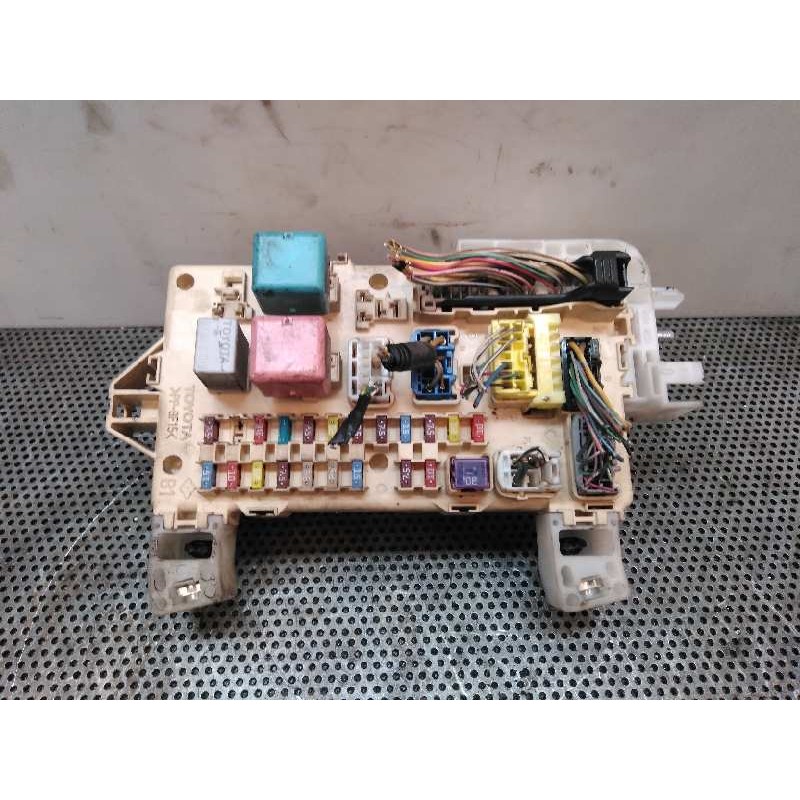 Recambio de caja reles / fusibles para toyota corolla verso (r1) 2.2 turbodiesel cat referencia OEM IAM 892210F010 0707181955090 - Blanco