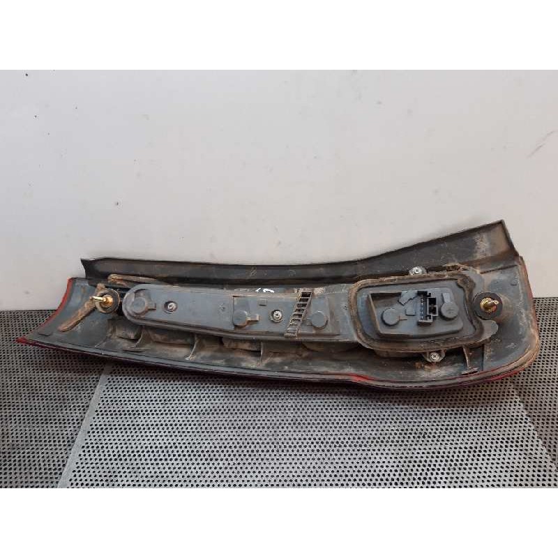Recambio de piloto trasero derecho para fiat punto berlina (176) 55 s referencia OEM IAM - Rojo 2