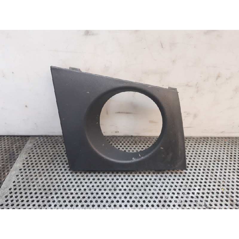 Recambio de rejilla paragolpes derecha para renault megane ii berlina 5p dynamique referencia OEM IAM   