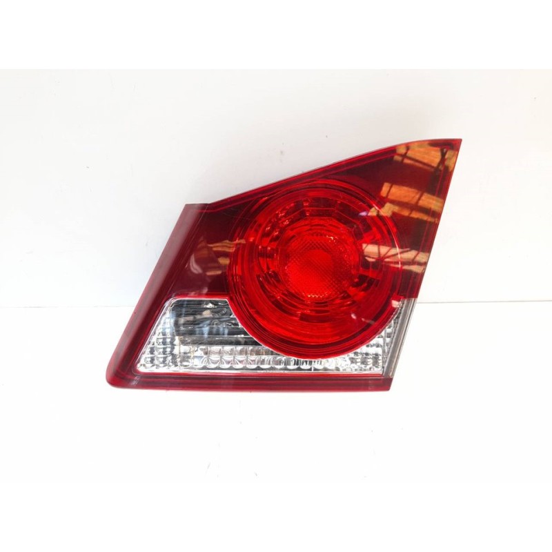 Recambio de piloto trasero derecho interior para honda civic lim.4 (fd) 1.8 es referencia OEM IAM P5376R  