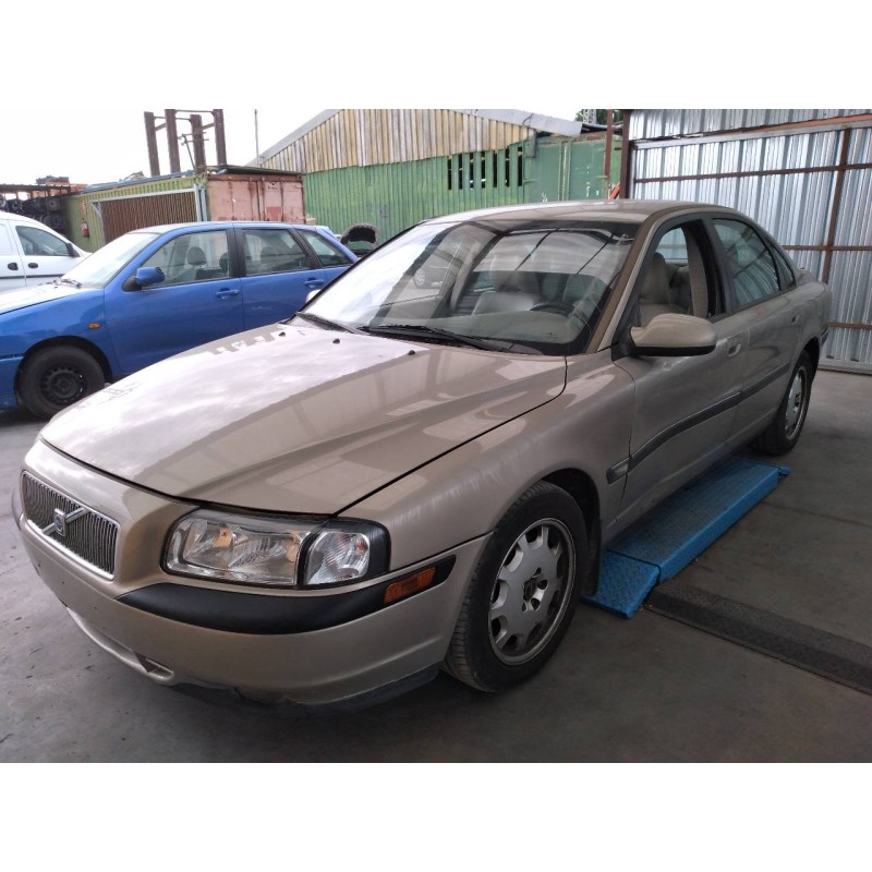 volvo s80 berlina del año 2000