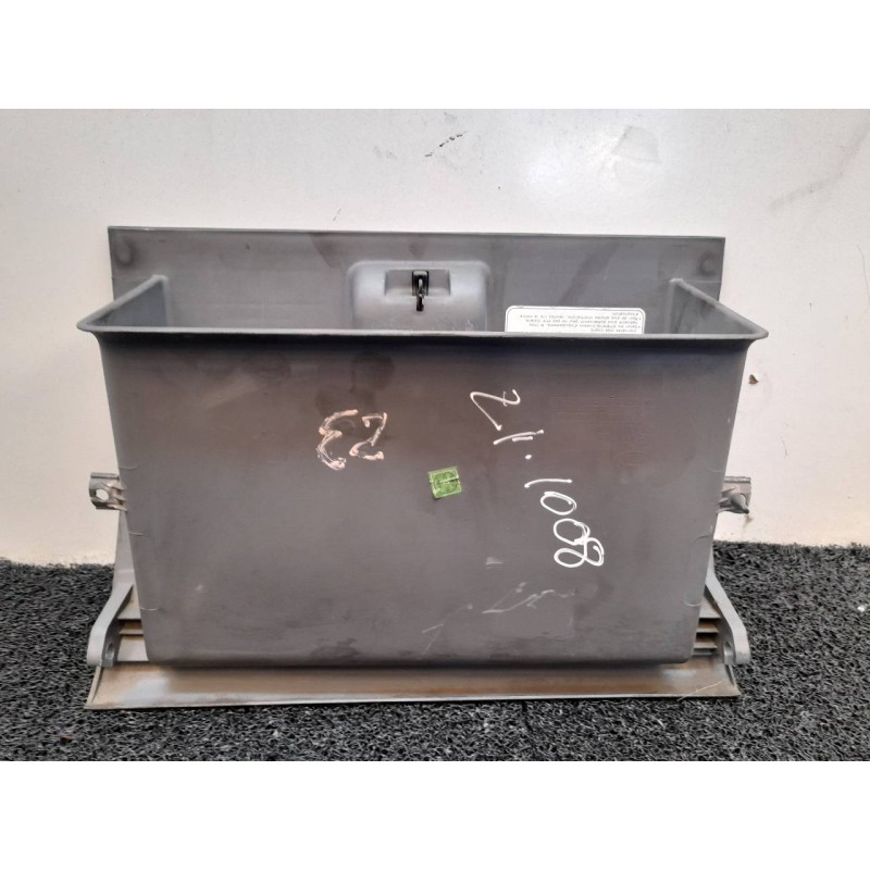 Recambio de guantera para kia carens 2.0 crdi lx monovolumen referencia OEM IAM 3