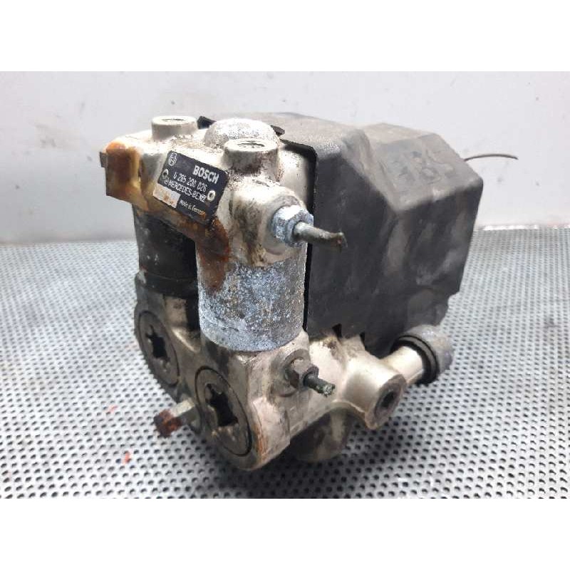 Recambio de abs para mercedes-benz clase e (w124) berlina 2.6 referencia OEM IAM 0265200026 32592 BOSCH 3