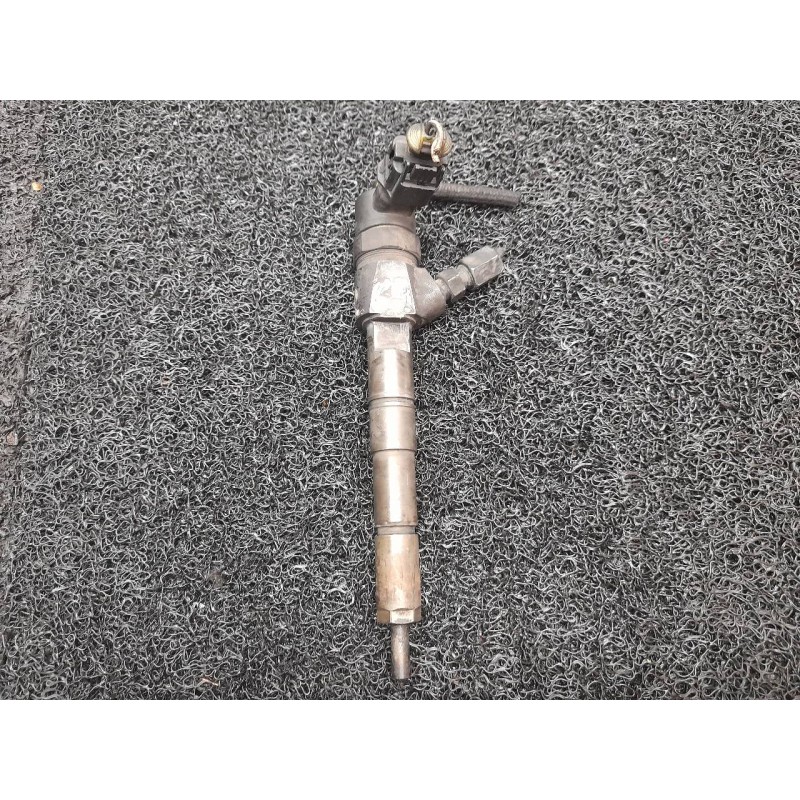Recambio de inyector para opel vectra c berlina gts referencia OEM IAM 0445110159  