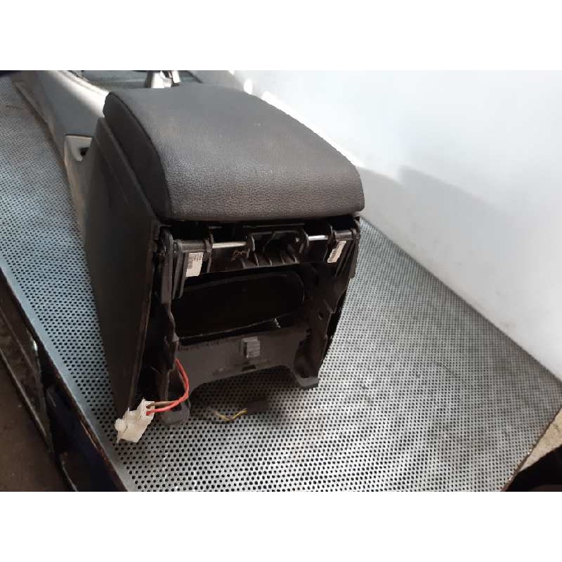 Recambio de apoyabrazos central para bmw serie 3 berlina (e90) 320d referencia OEM IAM - Azul 2