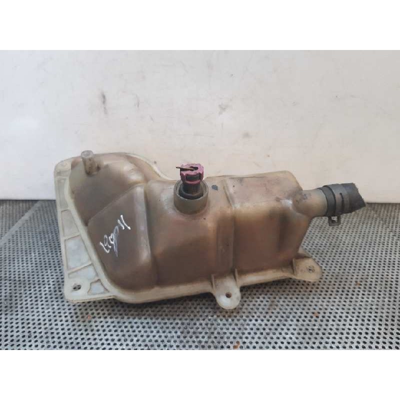 Recambio de deposito expansion para audi a4 berlina (b5) 1.9 tdi referencia OEM IAM 8D0121403D - Rojo 8