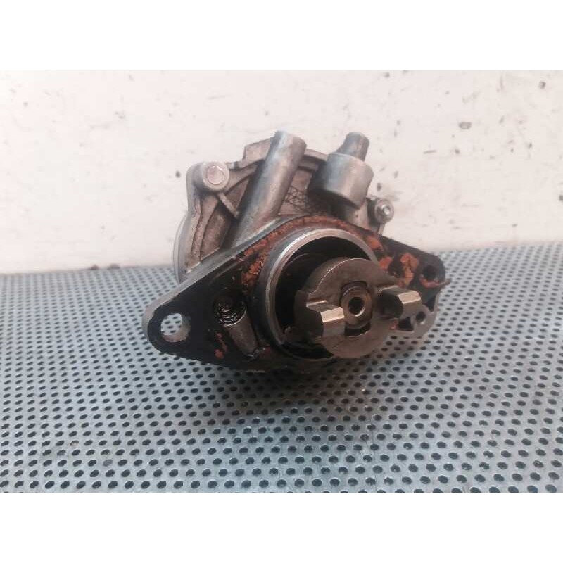 Recambio de depresor freno / bomba vacio para fiat punto berlina (188) 1.3 jtd cat referencia OEM IAM - Blanco 2