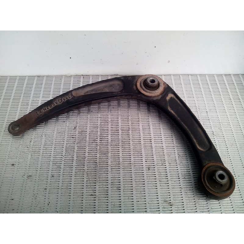 Recambio de brazo suspension inferior delantero izquierdo para citroën c4 berlina 1.4 16v referencia OEM IAM   