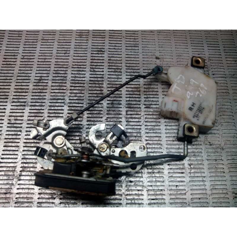 Recambio de cerradura puerta trasera derecha para opel monterey 3.0 dti cat referencia OEM IAM   
