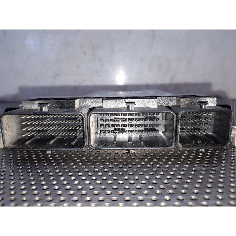 Recambio de centralita motor uce para dacia sandero stepway referencia OEM IAM 0281032215 237106319R BOSCH 3