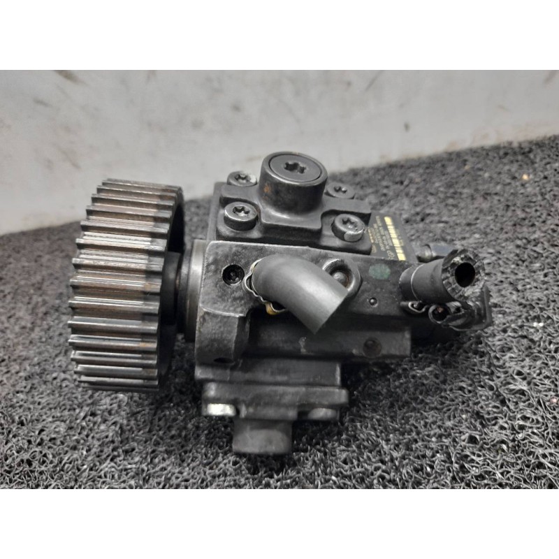 Recambio de bomba inyeccion para opel vectra c berlina gts referencia OEM IAM 0445010017  