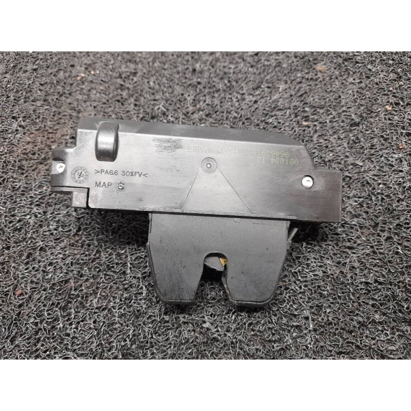 Recambio de cerradura maletero / porton para peugeot 807 sr pack referencia OEM IAM 9646091580 - Blanco 3