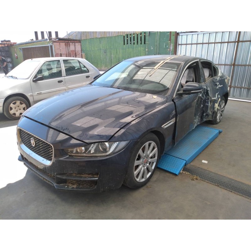 jaguar xe del año 2017