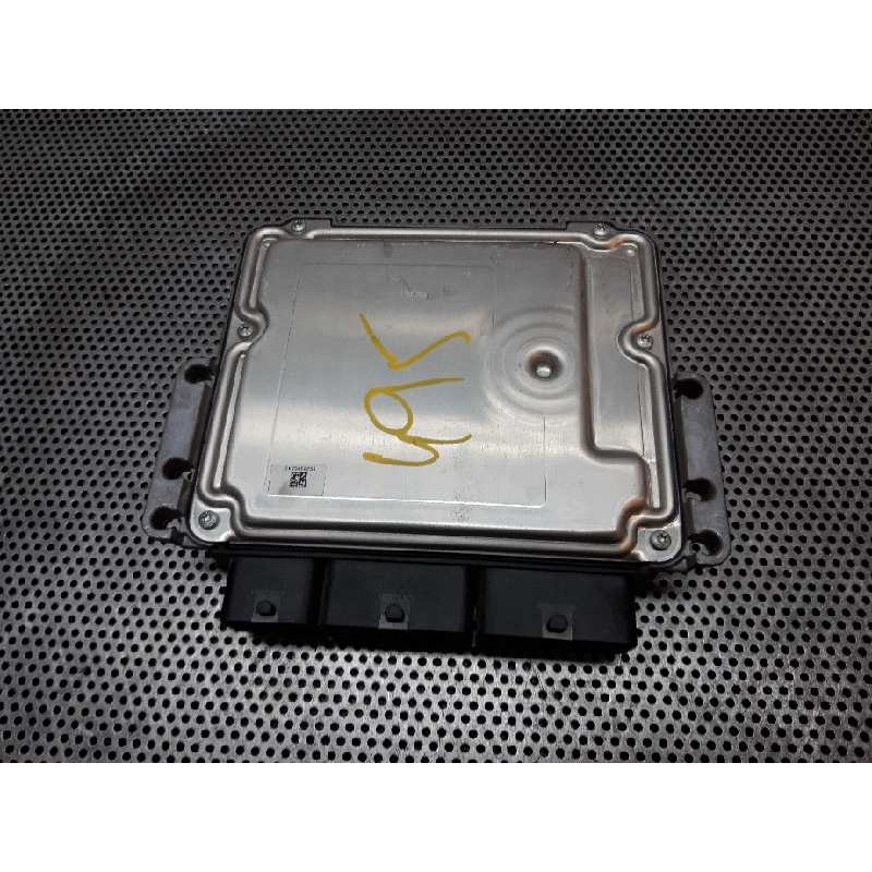 Recambio de centralita motor uce para dacia sandero stepway referencia OEM IAM 0281032215 237106319R BOSCH 4