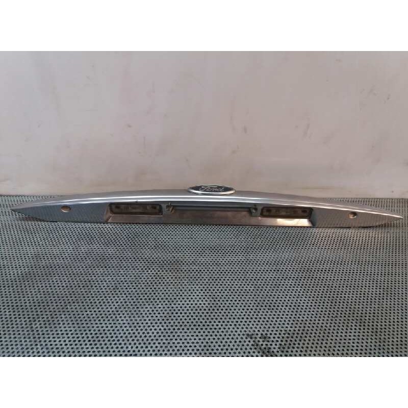 Recambio de molduras traseras para ford mondeo berlina (gd) ambiente referencia OEM IAM - Azul 2