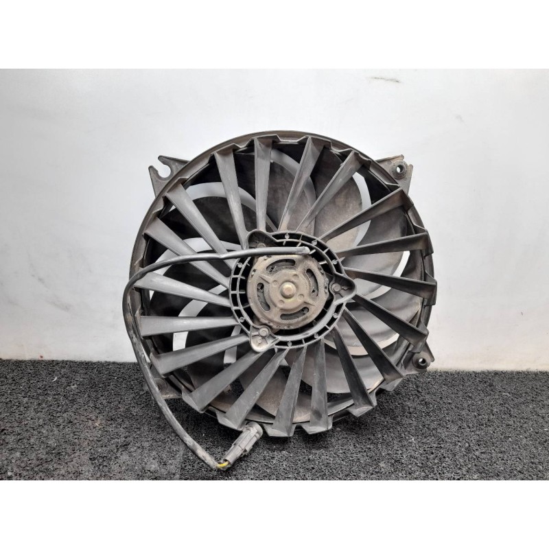 Recambio de electroventilador para peugeot 807 sr pack referencia OEM IAM   GATE - Blanco 2