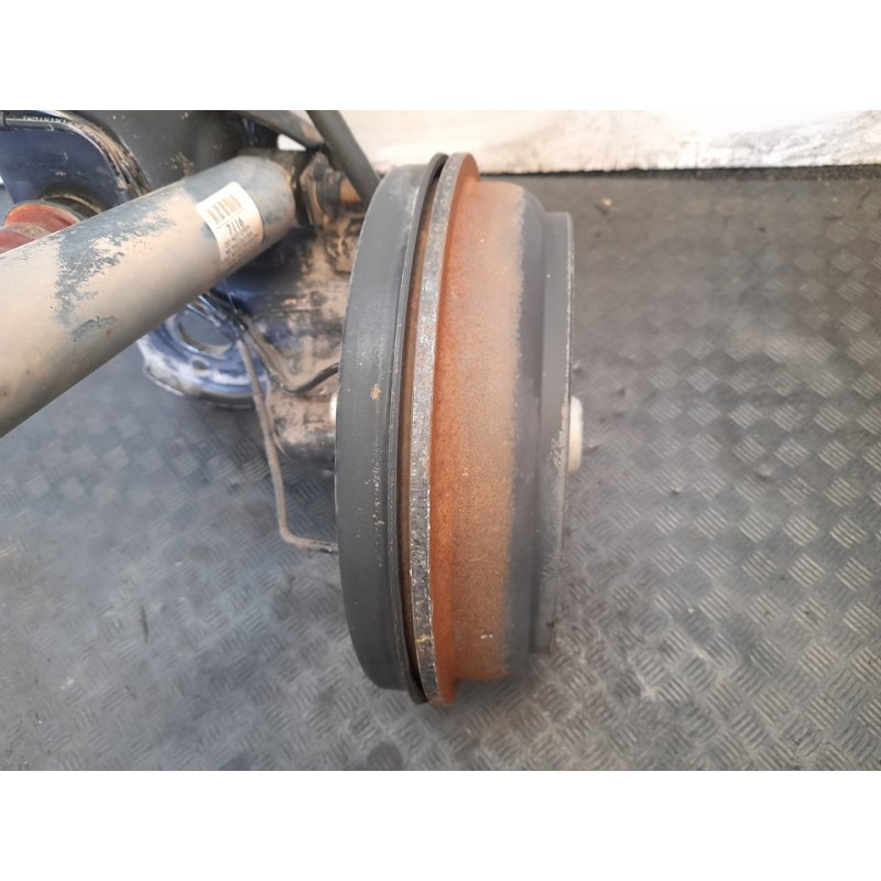 Recambio de puente trasero para peugeot 207 urban referencia OEM IAM - Rojo 2