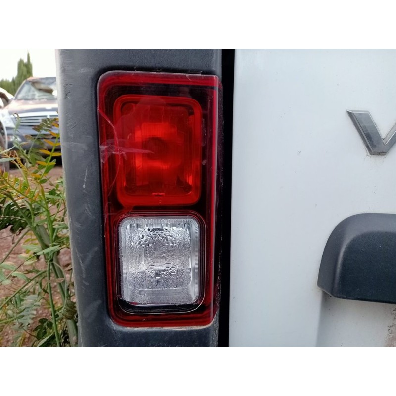 Recambio de faro antiniebla trasero izquierdo para opel vivaro b kasten/combi furgón l1h1 2.9t expression referencia OEM IAM   