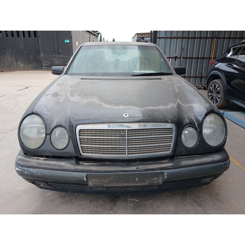 mercedes-benz clase e (w210) del año 1995