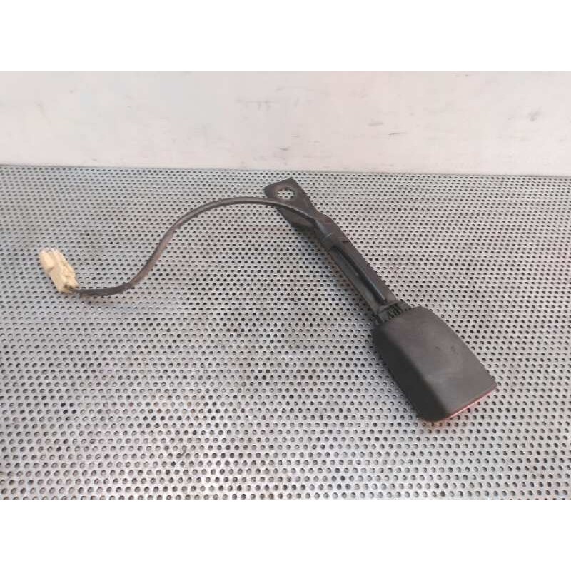 Recambio de enganche cinturon delantero izquierdo para suzuki swift berlina (mz) 1.3 16v cat referencia OEM IAM   